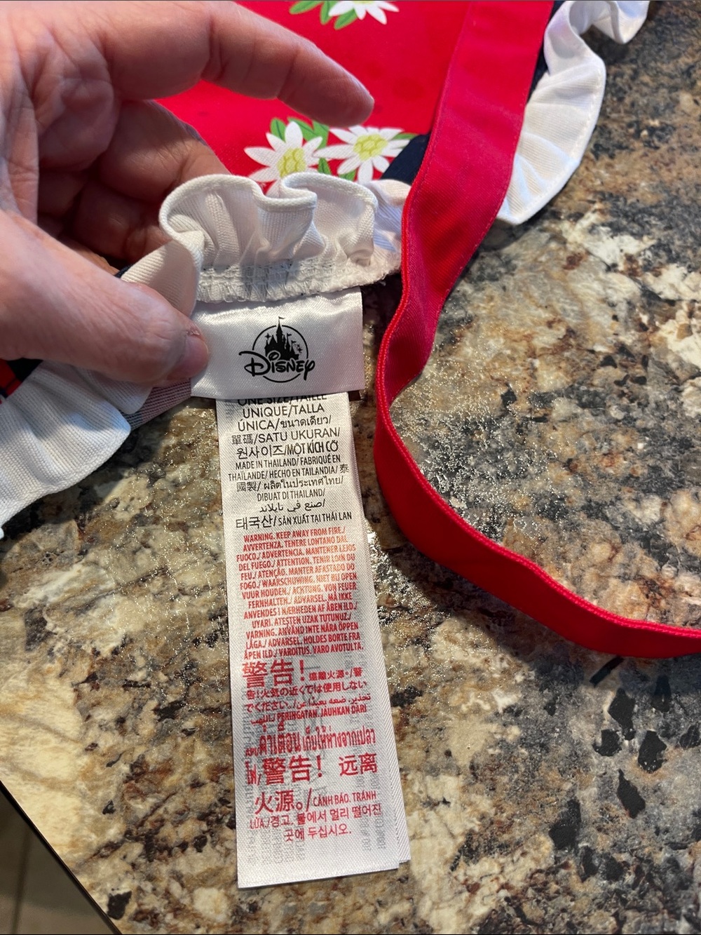 Disney Parks Epcot Germany Floral Apron German NWT - Picture 5 of 8